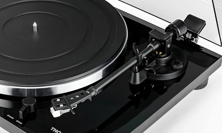 Thorens TD 201 Turntable with Ortofon OM 5E cartridge