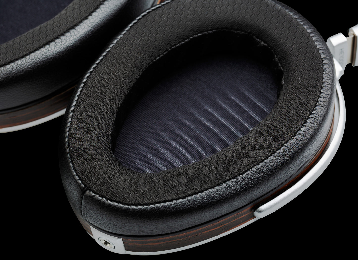 Hifiman HE 1000se (Like New) Planar Over-ear Headphones with Open-back