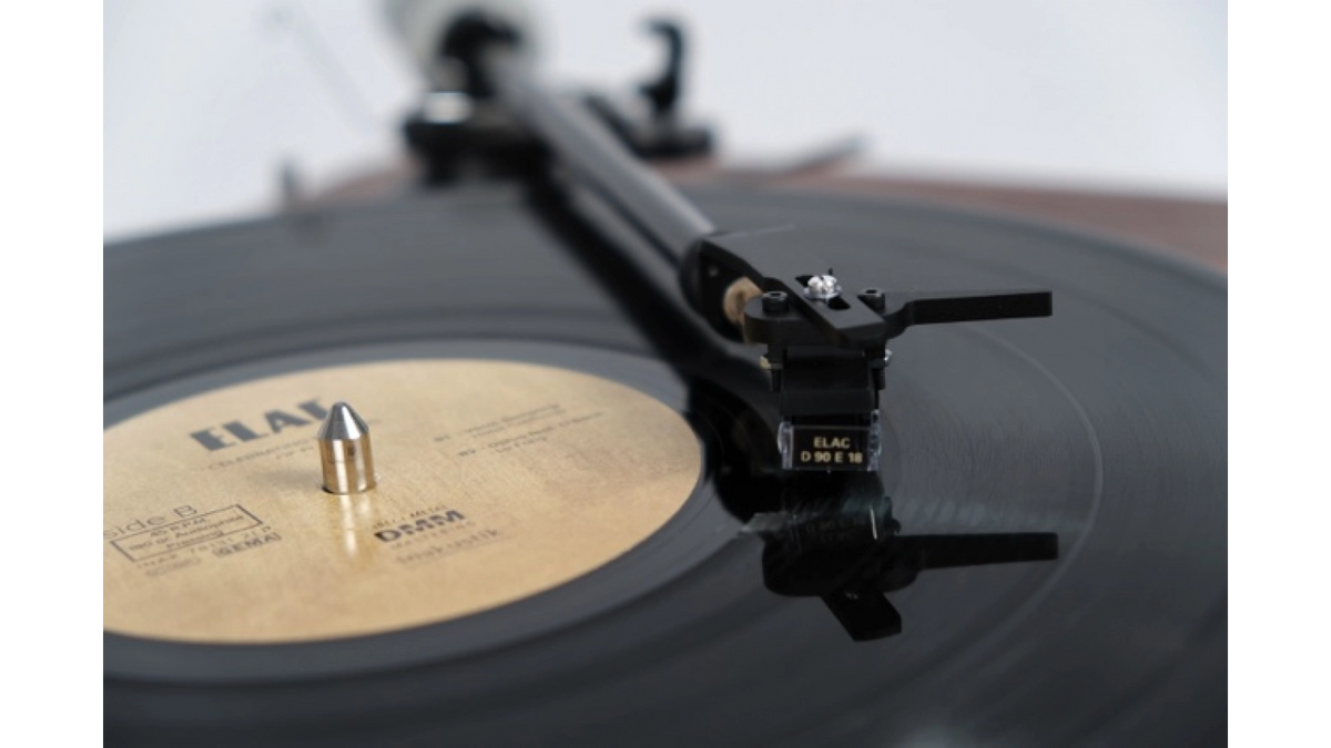 Elac Miracord MRC801 Turntable - Black High Gloss
