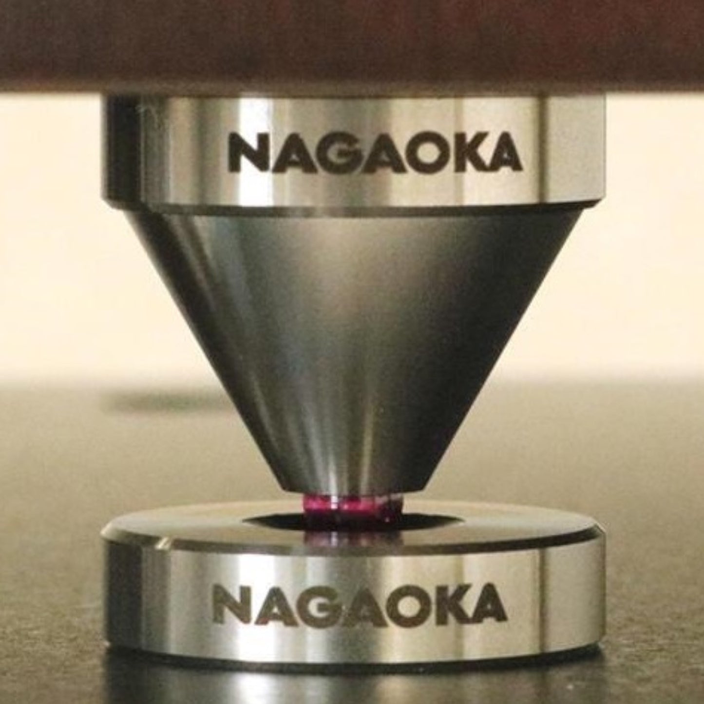Nagaoka INS-SU 01 Audio Isolator Absorber Foot