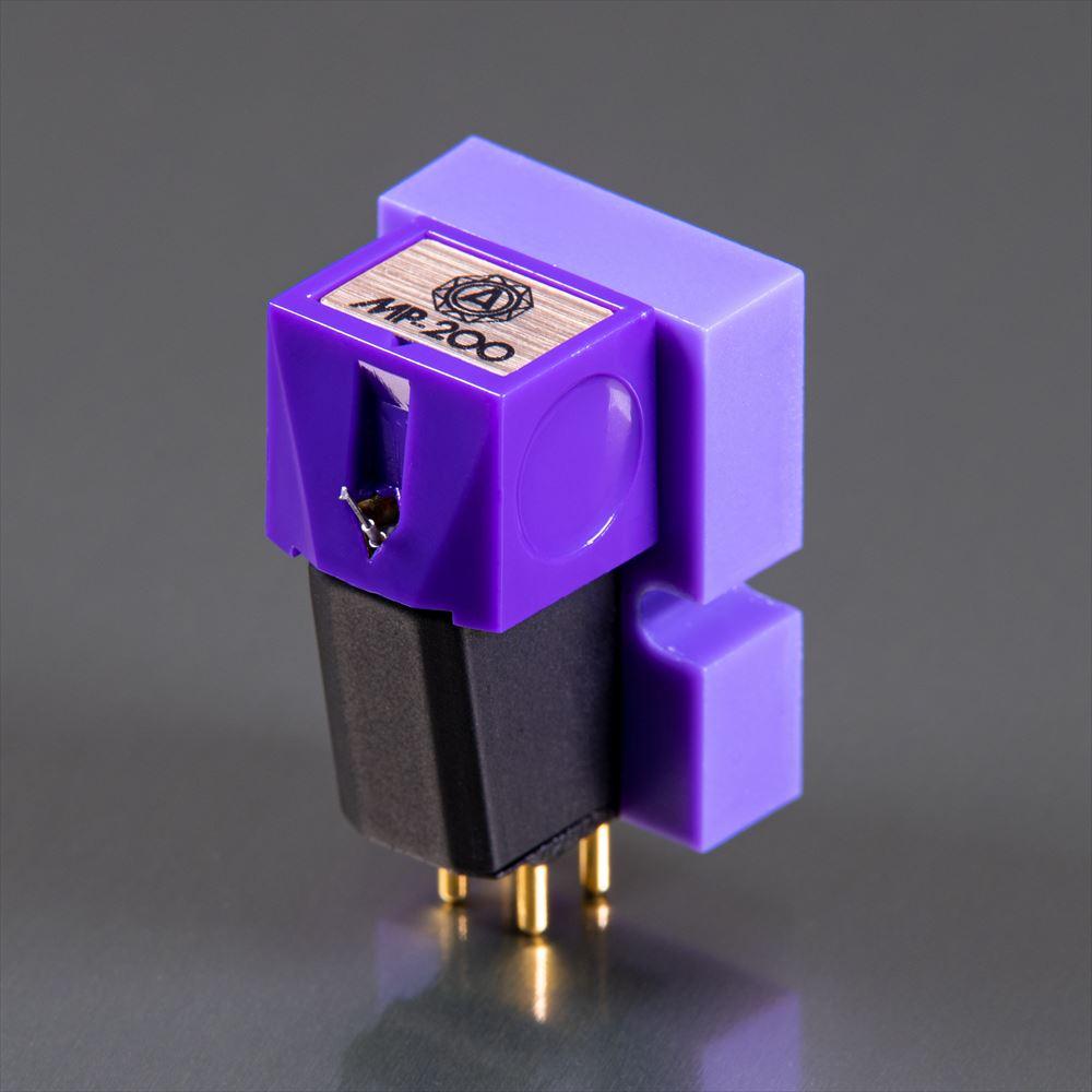 Nagaoka MP-200 Turntable Cartridge with Nagaoka AM-801 stylus cleaner