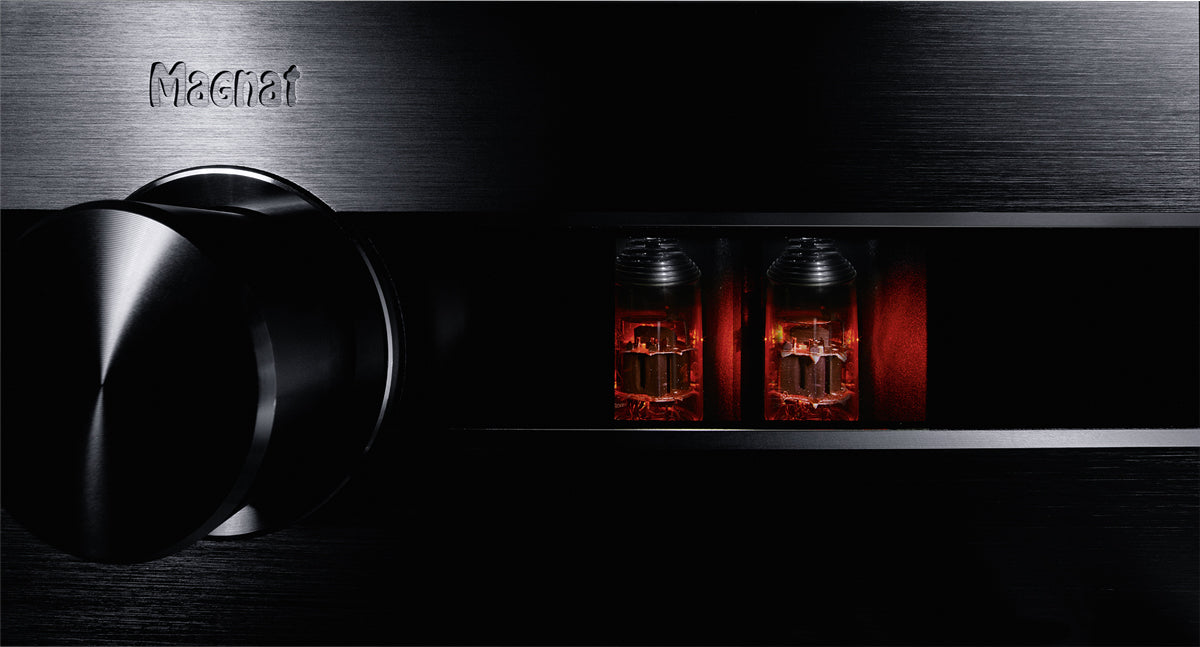 MAGNAT MA-900 Stereo high-end hybrid integrated amplifier