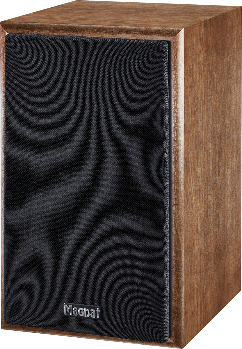 Magnat Monitor S10B (Like New) Compact 2 way bookshelf speakers (pair)