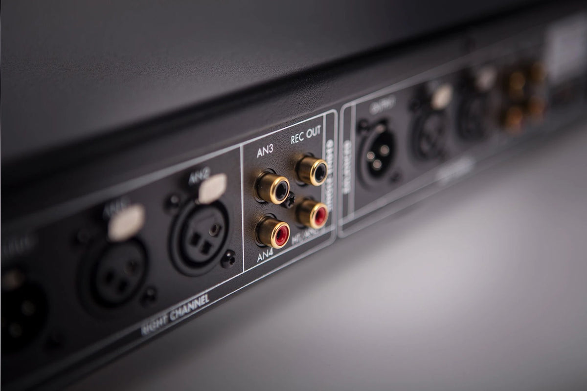 Electrocompaniet EC 4.8 MKII Reference Preamplifier