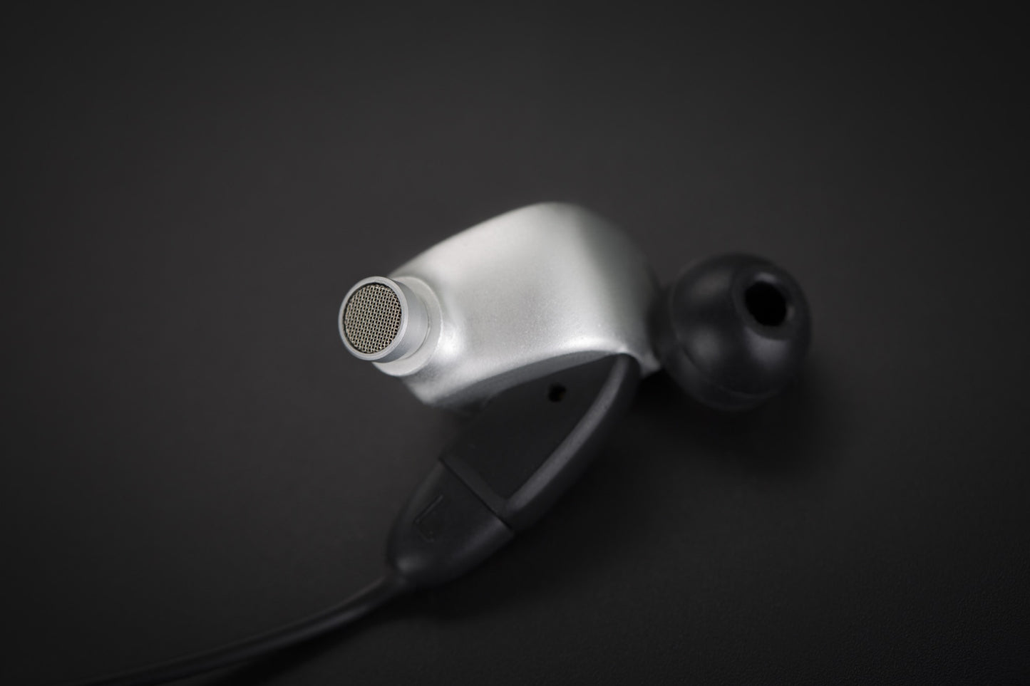 Hifiman RE 2000 Pro Silver Dynamic In-ear Headphones Wired