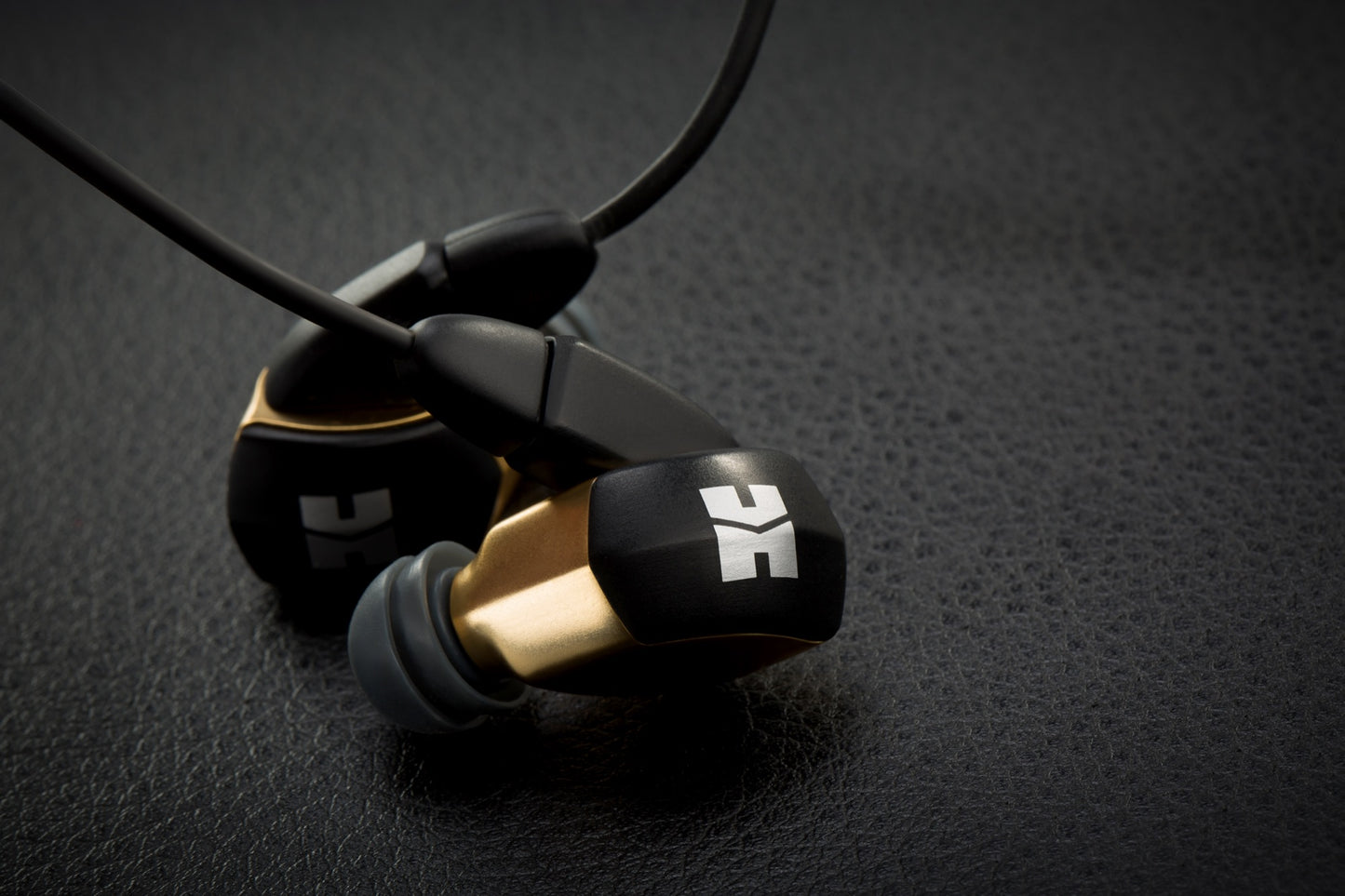 Hifiman RE 2000 Pro Gold Dynamic In-ear Headphones Wired