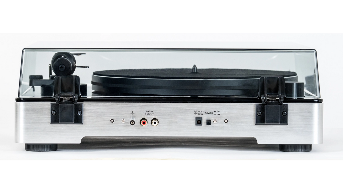 Elac Miracord MRC-601 Turntable