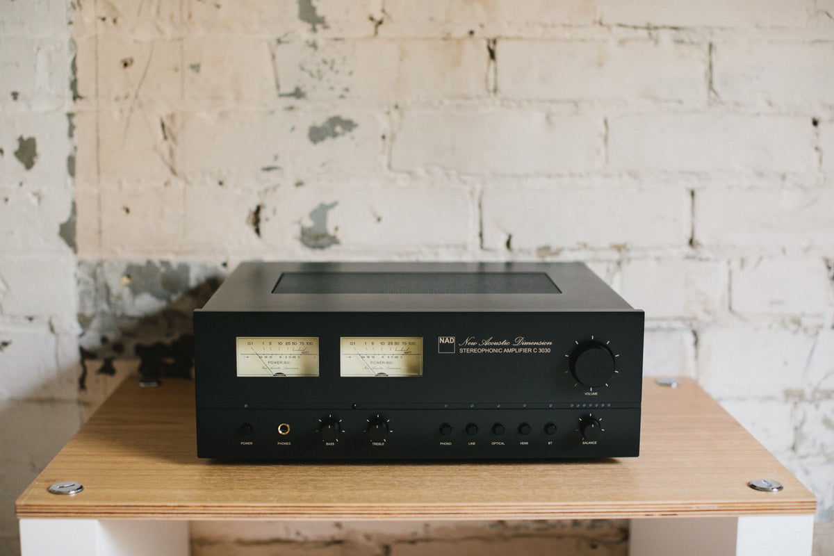 NAD C 3030 Stereo Integrated Amplifier