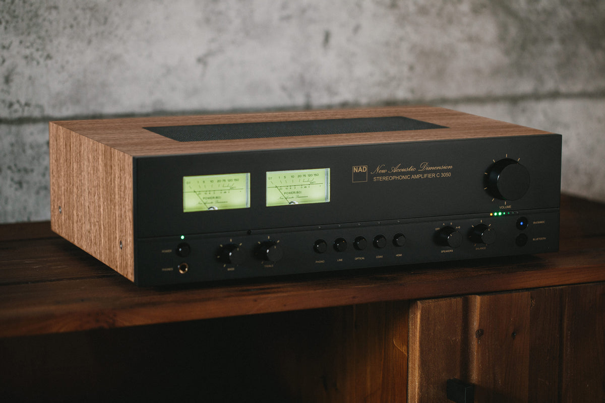 NAD C 3050 Stereophonic Amplifier