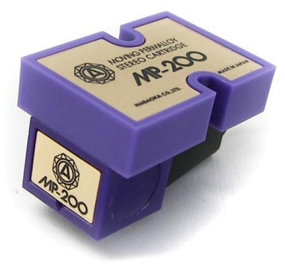 Nagaoka MP-200 Turntable Cartridge with Nagaoka AM-801 stylus cleaner