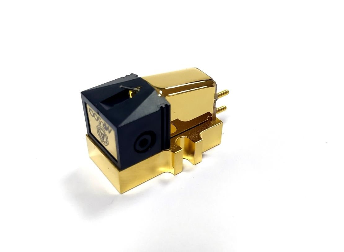 Nagaoka MP-500 Turntable Cartridge with Nagaoka AM-801 stylus cleaner