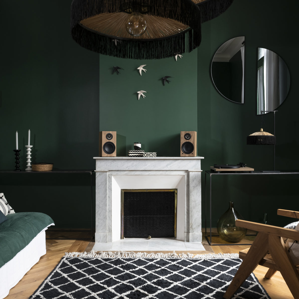 Triangle LN01A Light Oak - lifestyle